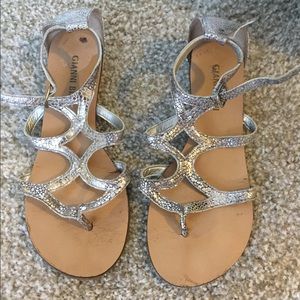 Size 7 Gianni bini silver sandals